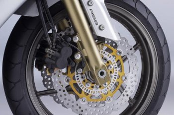 Проверка тормозов при покупке мотоцикла